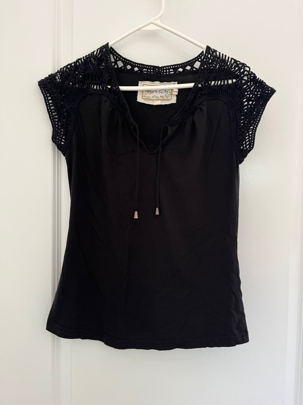 Aventura Black Organic Cotton Blend Crochet-Trim Cap Sleeve Top